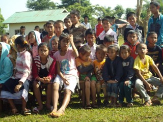 セコン県子ども文化センターにて村での活動を実施しました