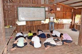 カンボジア国境地帯寺子屋教室 パイロット事業地を変更